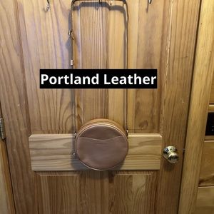 NWOT Portland Leather Goods Circle Crossbody